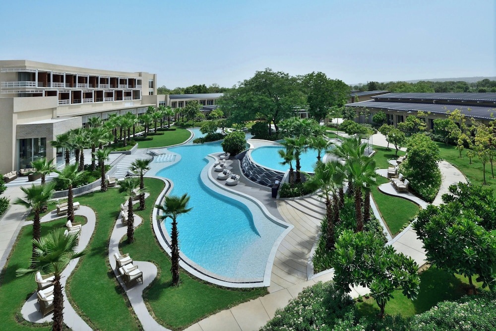 COURTYARD BY MARRIOTT ARAVALI RESORT